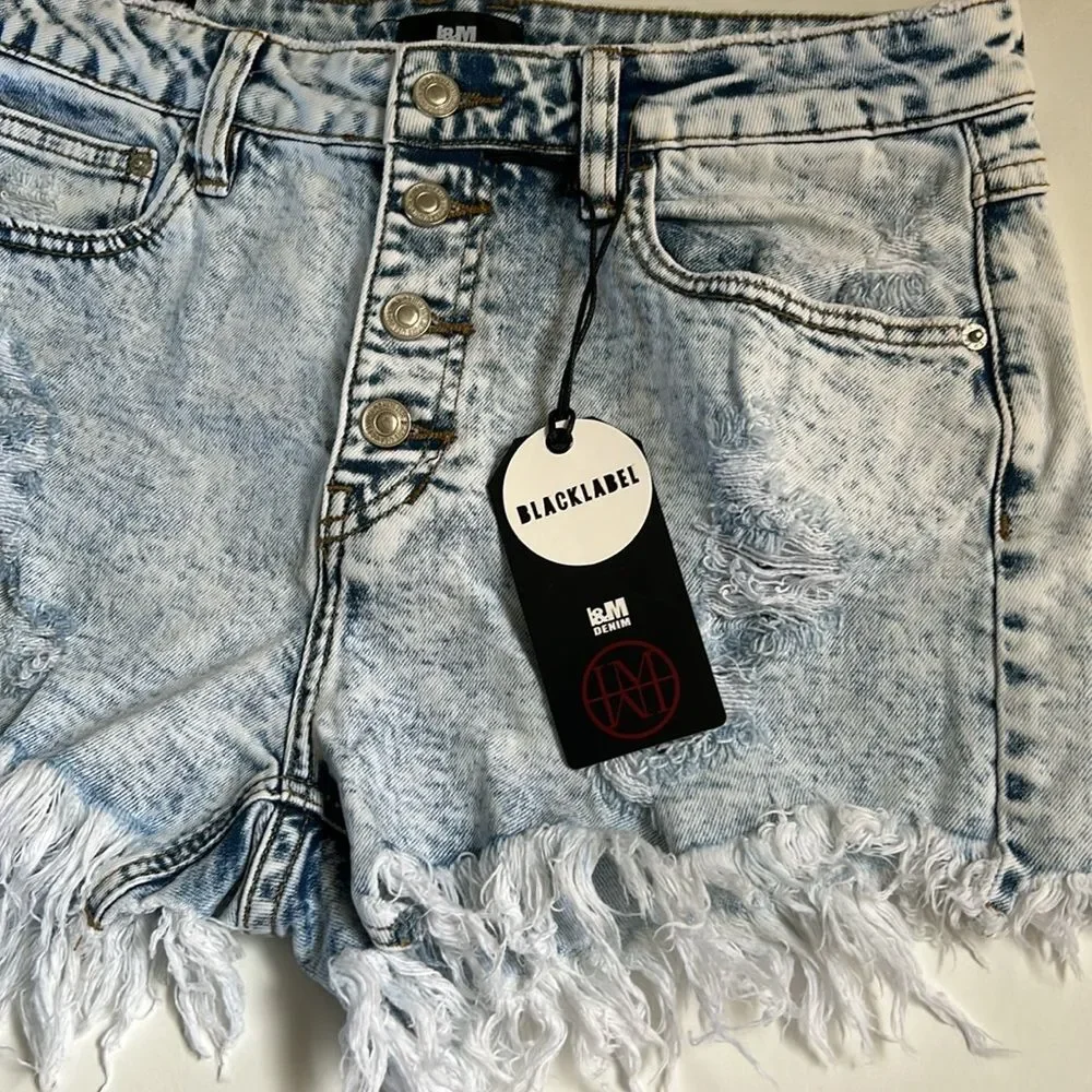 l&M Cut Off Lightwash Denim Shorts Large New - Picture 3 of 12